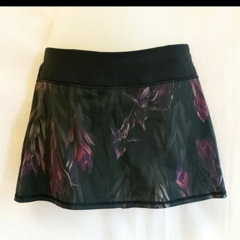 Lululemon pace setter running skirt